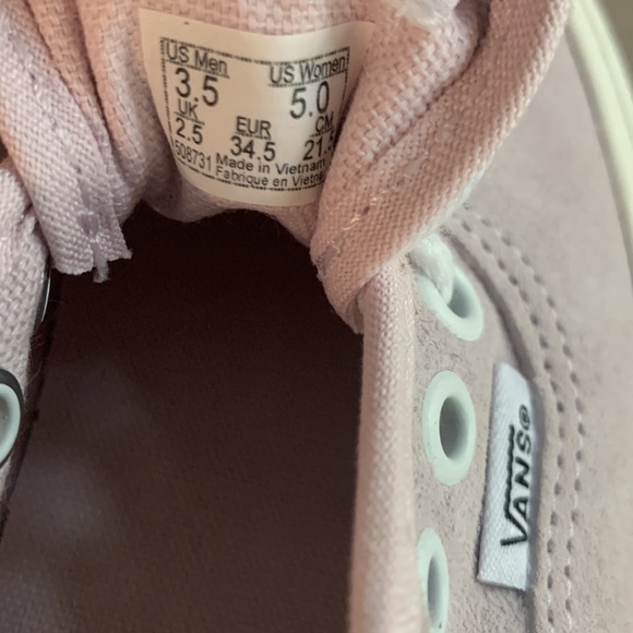 Vans Suede with HEIQ eco-friendly water repellent - Picture 6 of 8